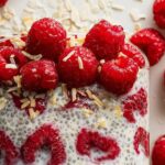 Chia Overnight Oats mit Himbeeren