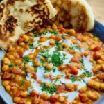 Kichererbsen-Curry mit Naan Brot