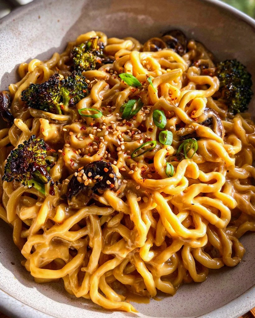 Schnelle Asianudeln mit Erdnusssauce – Schritt 1