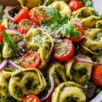 Tortellini-Salat mit Pesto