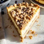 Würziger Bratapfel-Käsekuchen mit Zimtstreuseln
